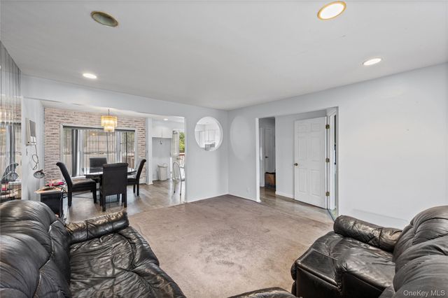 2728 Concord Drive, East Meadow, NY 11554