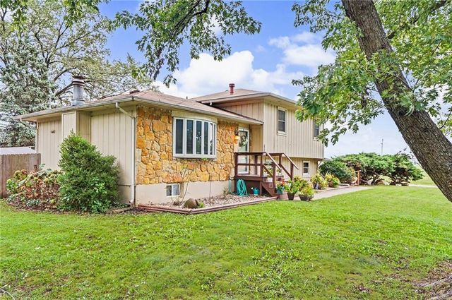 1236 Locust Street, Eudora, KS 66025