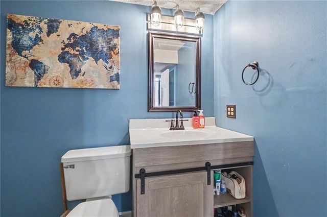 1236 Locust Street, Eudora, KS 66025