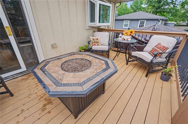 1236 Locust Street, Eudora, KS 66025