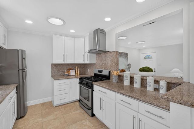 640 S Henry Avenue, San Jose, CA 95117