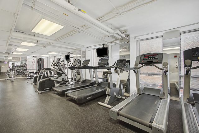 1660 N LaSalle Drive 3811, Chicago, IL 60614