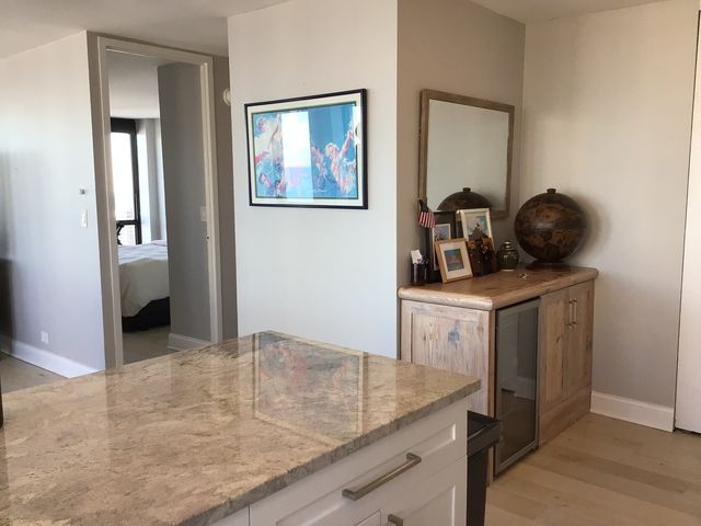 1660 N LaSalle Drive 3811, Chicago, IL 60614