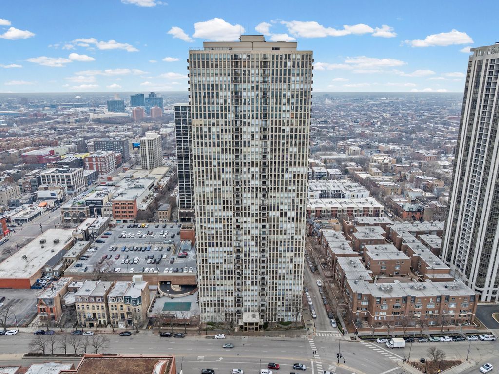 1660 N LaSalle Drive 3811, Chicago, IL 60614