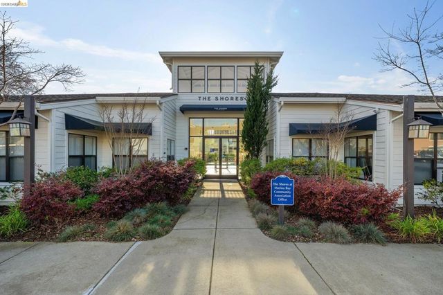 142 Shoreline Ct, Richmond, CA 94804