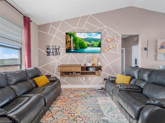 1105 N Capri CT, Labelle, FL 33935