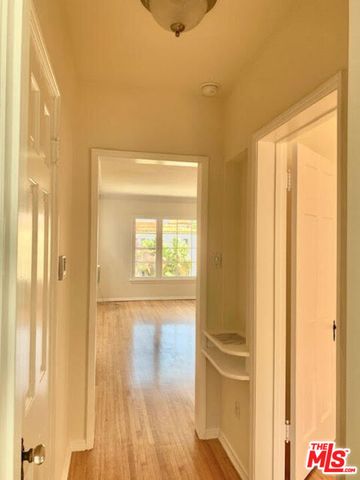 356 S La Jolla Avenue, Los Angeles, CA 90048