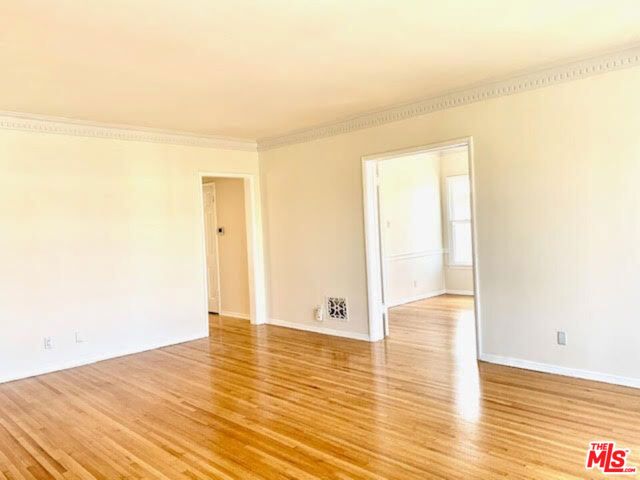 356 S La Jolla Avenue, Los Angeles, CA 90048