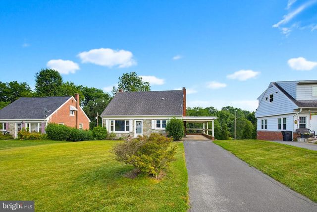 1316 MEADOWCREEK LN, Lancaster, PA 17603