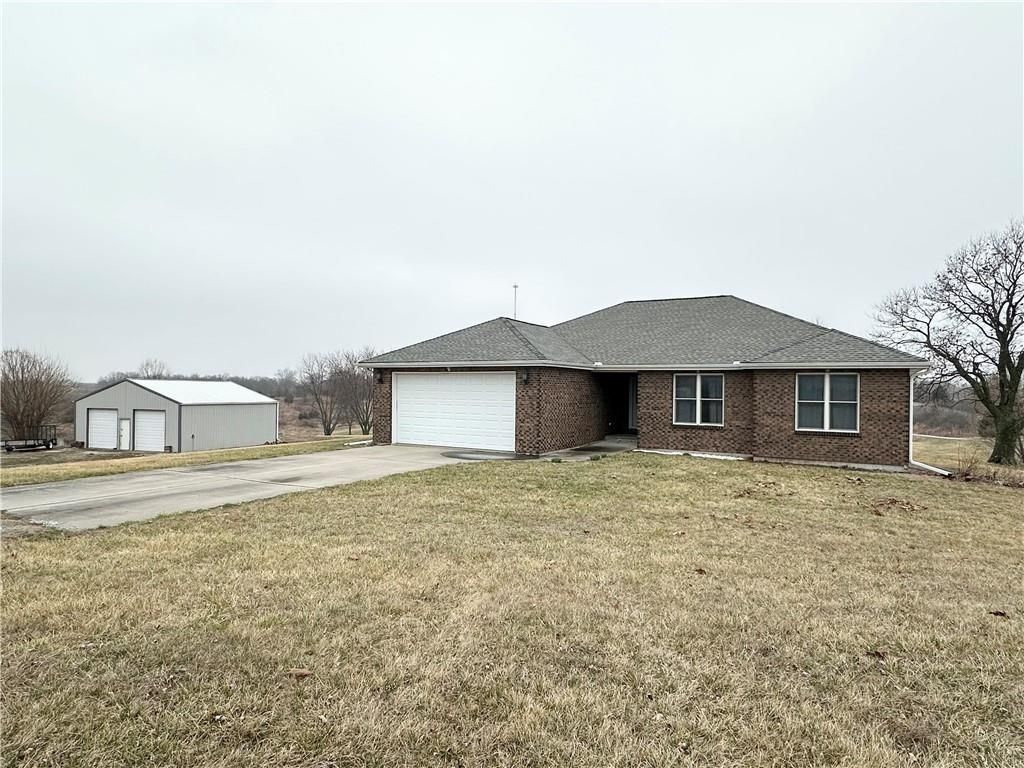 17980 Lakewood Drive, Platte City, MO 64079