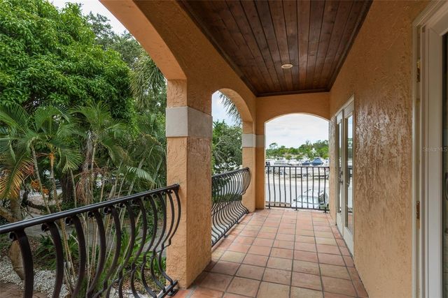 302 SHORE DRIVE, Palm Harbor, FL 34683