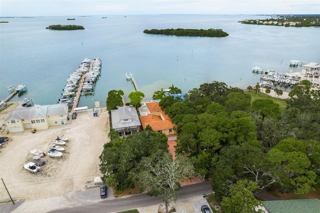 302 SHORE DRIVE, Palm Harbor, FL 34683