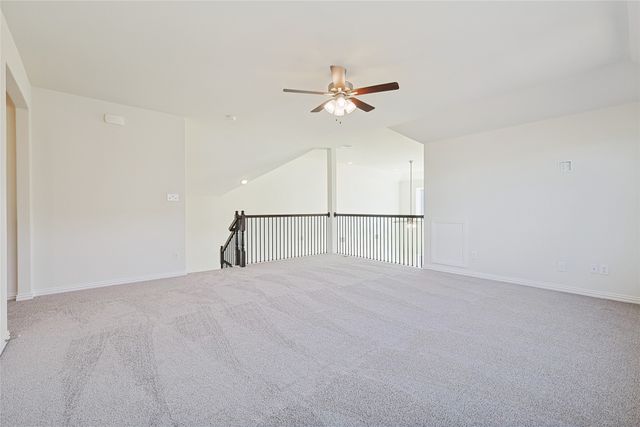 812 Alderwood Drive, Red Oak, TX 75154