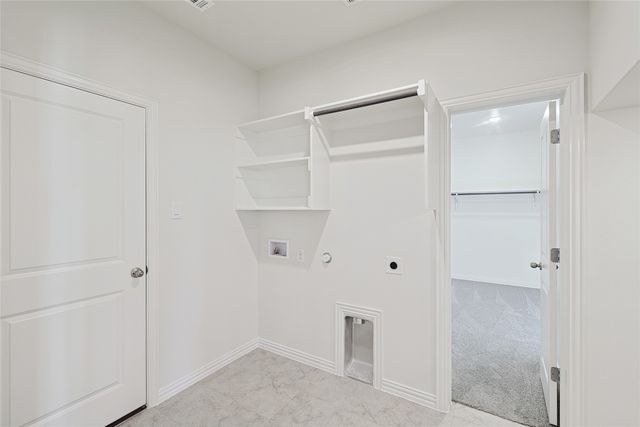 812 Alderwood Drive, Red Oak, TX 75154