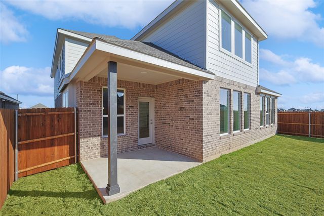 812 Alderwood Drive, Red Oak, TX 75154