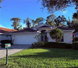 7442 Meldin CT, Naples, FL 34104