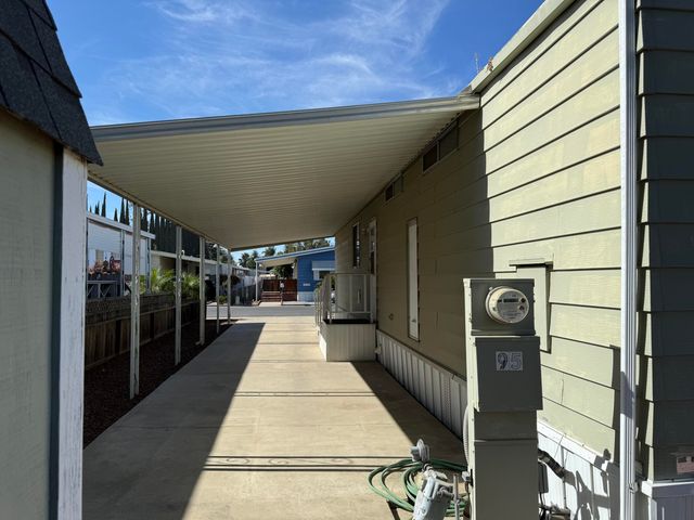 2627 W Midvalley Avenue 95, Visalia, CA 93277