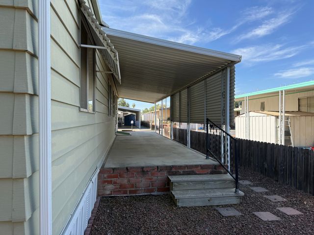 2627 W Midvalley Avenue 95, Visalia, CA 93277