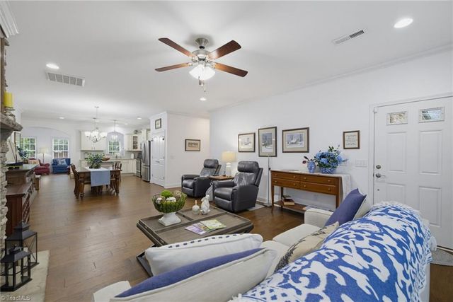 4344 Rockledge Lane, Thomasville, NC 27360
