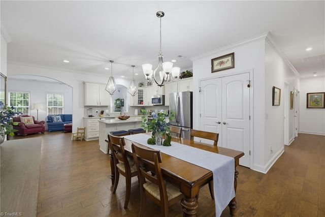 4344 Rockledge Lane, Thomasville, NC 27360