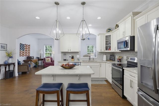 4344 Rockledge Lane, Thomasville, NC 27360