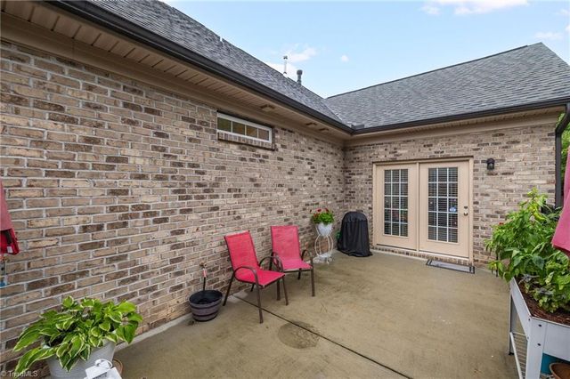 4344 Rockledge Lane, Thomasville, NC 27360