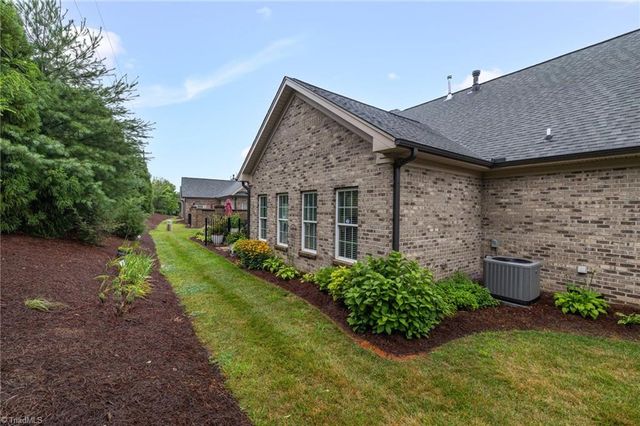 4344 Rockledge Lane, Thomasville, NC 27360