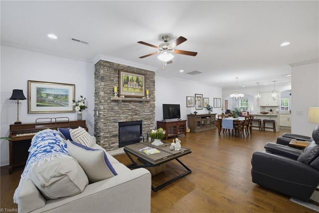 4344 Rockledge Lane, Thomasville, NC 27360
