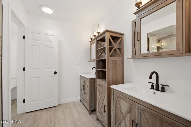 6204 W GARDEN Drive, Glendale, AZ 85304