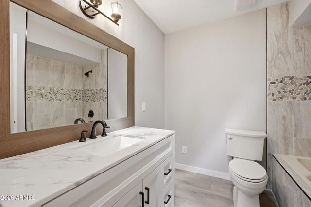 6204 W GARDEN Drive, Glendale, AZ 85304