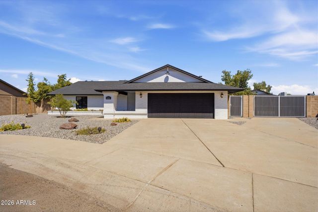 6204 W GARDEN Drive, Glendale, AZ 85304