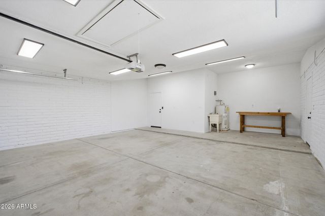 6204 W GARDEN Drive, Glendale, AZ 85304