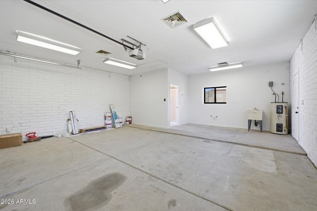 6204 W GARDEN Drive, Glendale, AZ 85304