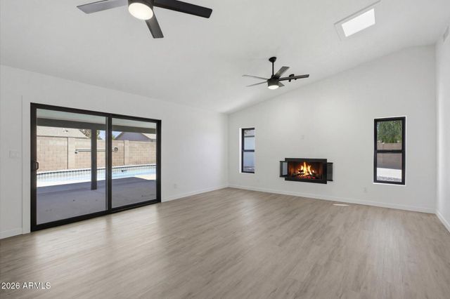 6204 W GARDEN Drive, Glendale, AZ 85304