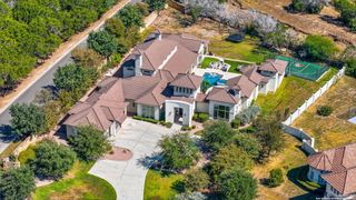 106 Wellesley, Shavano Park, TX 78231