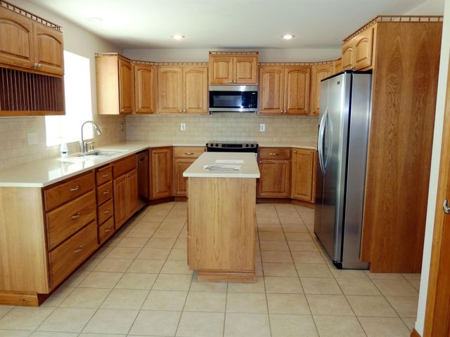 10110 N Moss Ln, Spokane, WA 99208