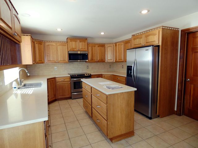 10110 N Moss Ln, Spokane, WA 99208