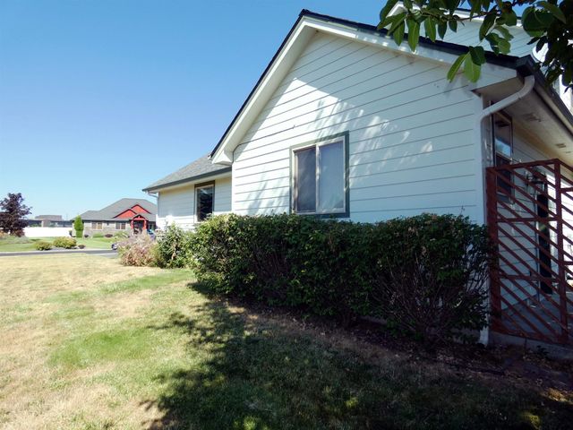 10110 N Moss Ln, Spokane, WA 99208