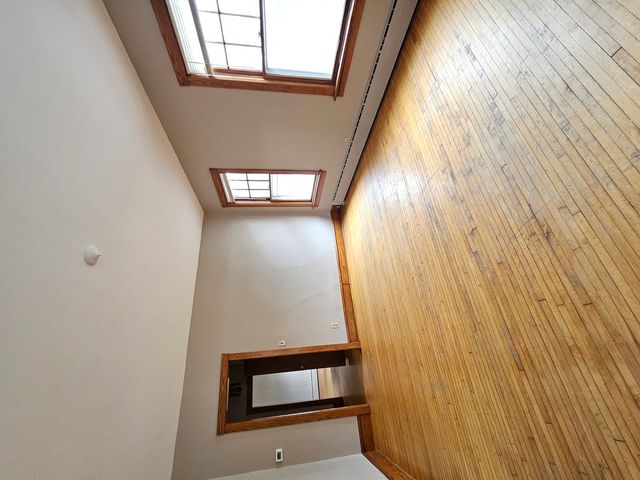 211 Edwards Avenue 1, West Dundee, IL 60118