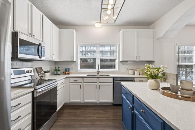 111309 Village Road, Chaska, MN 55318