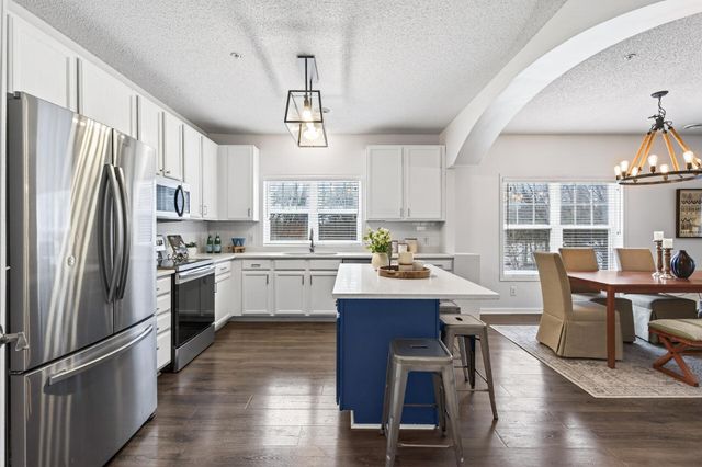 111309 Village Road, Chaska, MN 55318