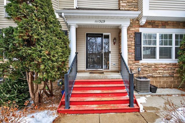 111309 Village Road, Chaska, MN 55318