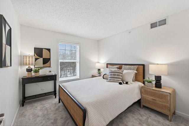 111309 Village Road, Chaska, MN 55318