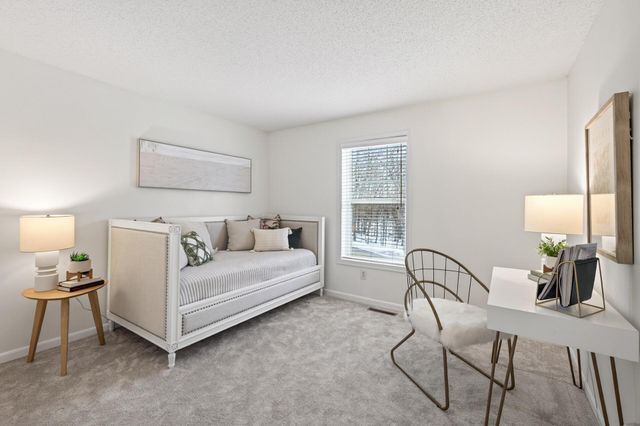 111309 Village Road, Chaska, MN 55318