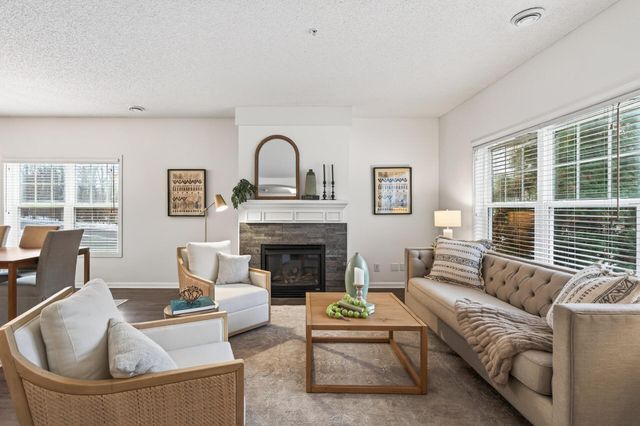 111309 Village Road, Chaska, MN 55318