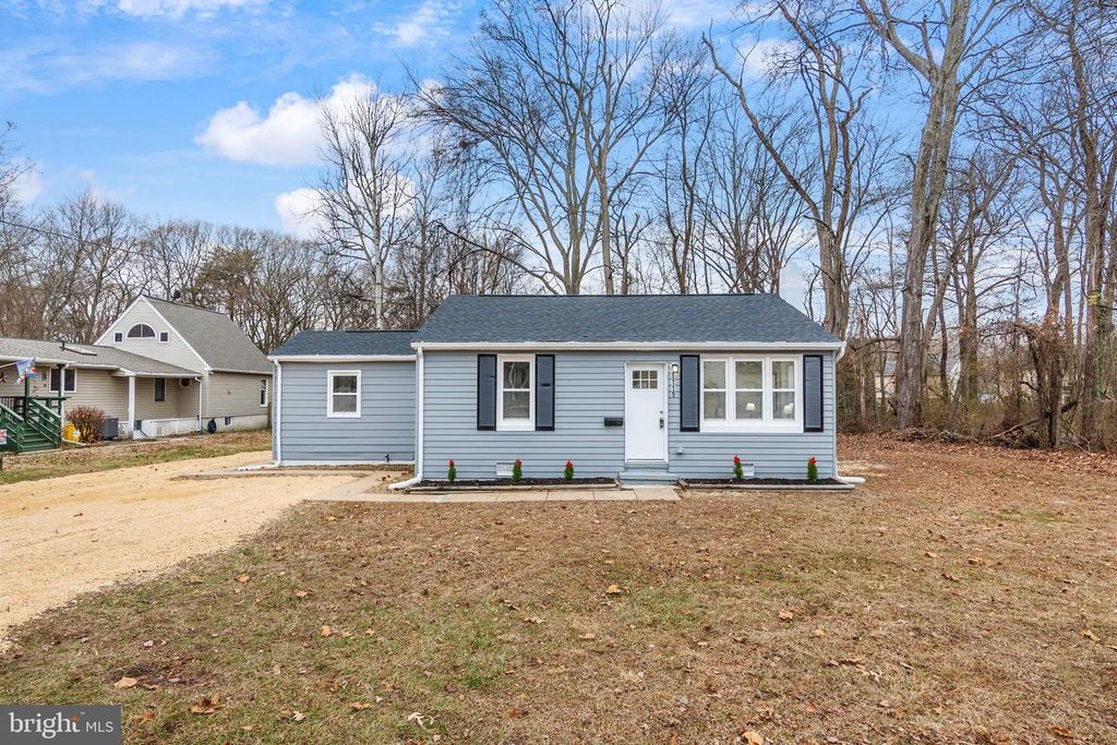 8119 ELIZABETH RD, Pasadena, MD 21122