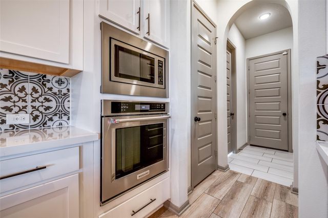 1423 Hackberry Heights Drive, Richmond, TX 77406