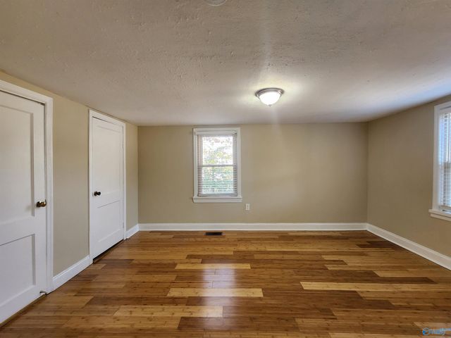 1900 Vanderbilt Circle, Huntsville, AL 35801