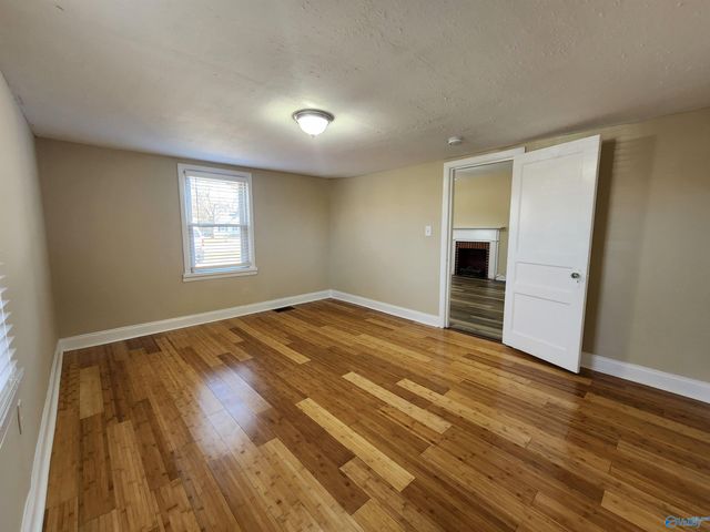 1900 Vanderbilt Circle, Huntsville, AL 35801