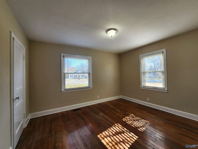 1900 Vanderbilt Circle, Huntsville, AL 35801
